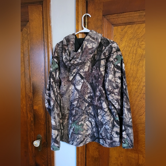 Guide Series Camo Hoodie - Picture 2 of 3
